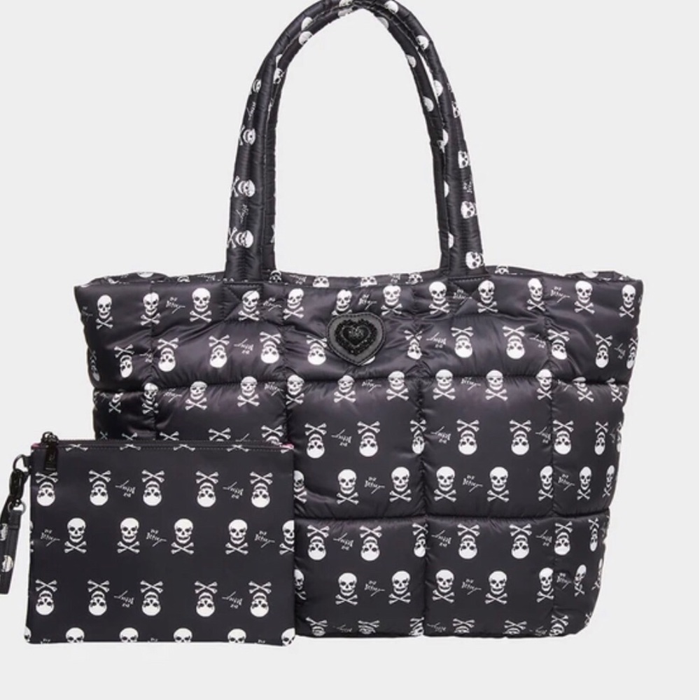 Betsey Johnson Black Skull Nylon Weekender Tote